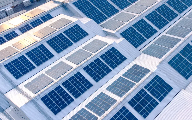 Industrial rooftop solar power plant installed by Shree Hari Solar